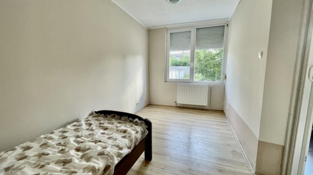 Kiadó téglalakás, albérlet, Tatán 160 E Ft / hó, 2+1 szobás