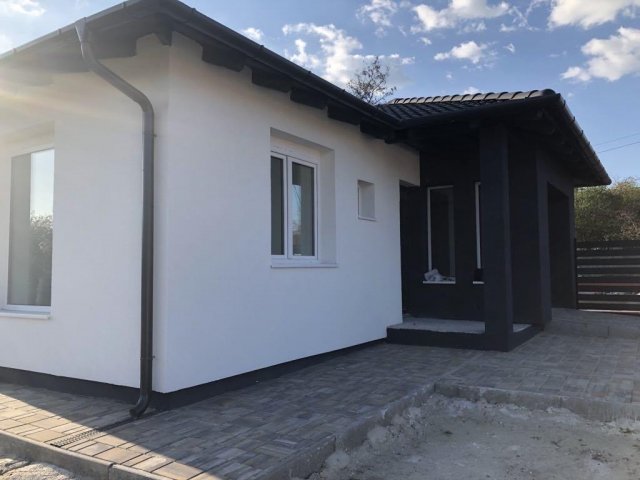 Eladó ikerház, Érden 109.9 M Ft, 4 szobás / költözzbe.hu