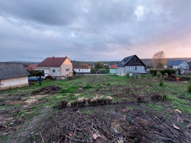 Eladó telek, Bakonycsernyén 5 M Ft / költözzbe.hu