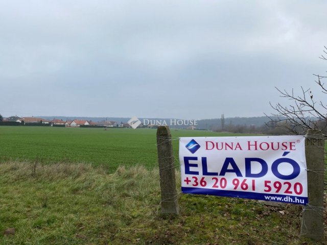 Eladó telek, Toronyon 400 M Ft / költözzbe.hu