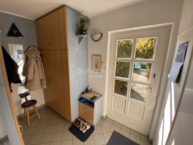 Eladó családi ház, Budapesten, IX. kerületben 64.9 M Ft