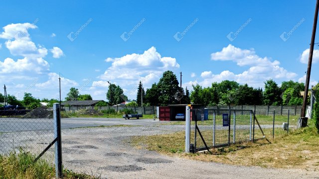 Eladó üzlethelyiség, Tapolcán 381 M Ft / költözzbe.hu