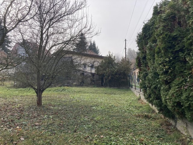 Eladó telek, Budapesten, II. kerületben 150 M Ft