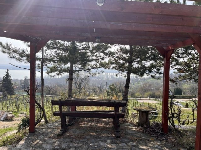 Eladó mezogazdasagi ingatlan, Tihanyban 125 M Ft