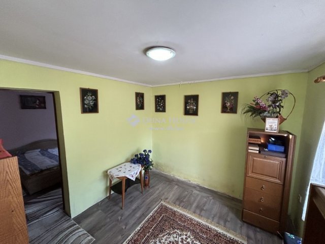 Eladó családi ház, Gyálon 75 M Ft, 8 szobás