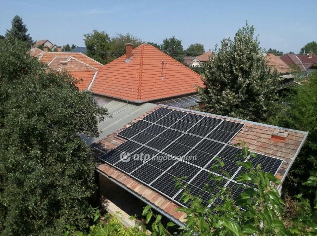 Eladó családi ház, Mendén 85.9 M Ft, 3+1 szobás