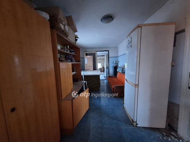 Eladó családi ház, Biharnagybajomban 8.5 M Ft, 3+1 szobás