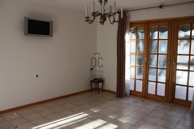 Kiadó családi ház, albérlet, Nagykovácsiban 685 E Ft / hó