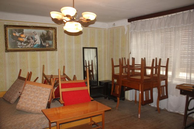 Eladó családi ház, Soboron 10.4 M Ft, 2 szobás