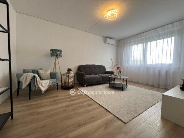 Eladó panellakás, Budapesten, XXI. kerületben 72.9 M Ft