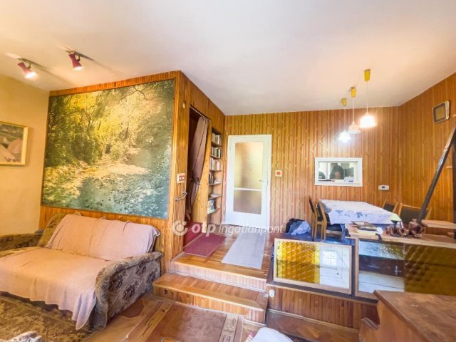 Eladó családi ház, Győrött 91.9 M Ft, 5 szobás