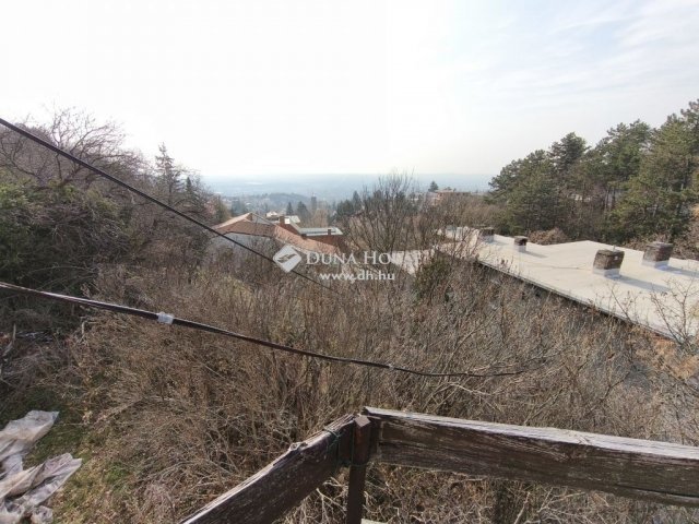 Eladó családi ház, Pécsett 84.9 M Ft, 5 szobás