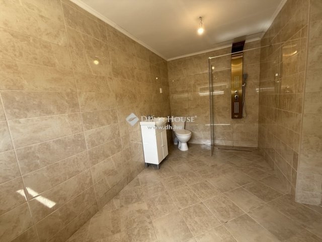 Eladó családi ház, Budapesten, XVIII. kerületben 74.9 M Ft