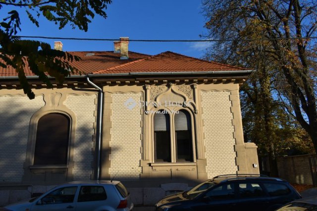 Eladó ikerház, Budapesten, XV. kerületben 144 M Ft, 6 szobás