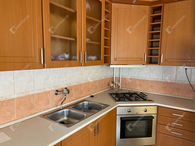 Kiadó téglalakás, albérlet, Győrött 200 E Ft / hó, 2 szobás
