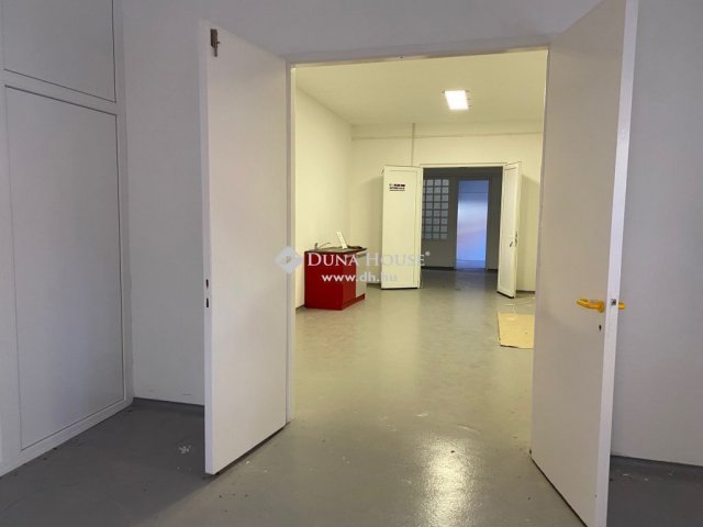 Eladó családi ház, Sződligeten 150 M Ft, 1 szobás