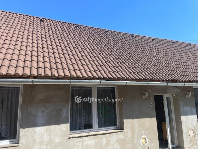 Eladó családi ház, Budapesten, XVI. kerületben 67.5 M Ft