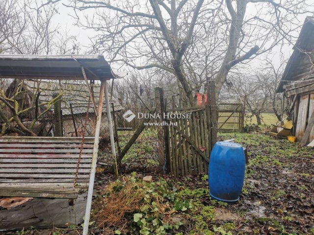Eladó családi ház, Héregen 17.8 M Ft, 1 szobás