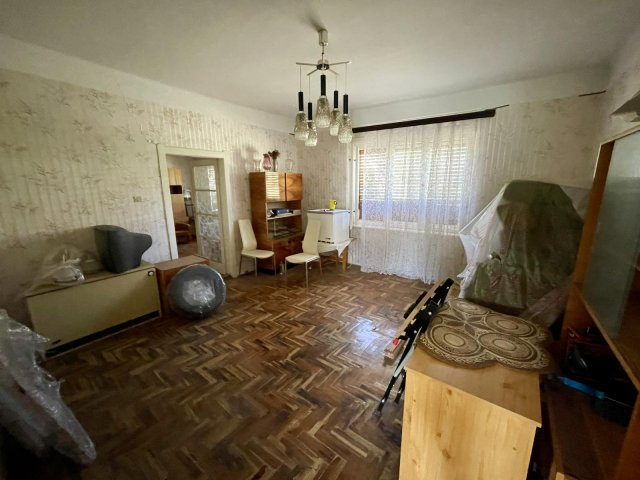 Eladó családi ház, Vácszentlászlón 35 M Ft, 4 szobás
