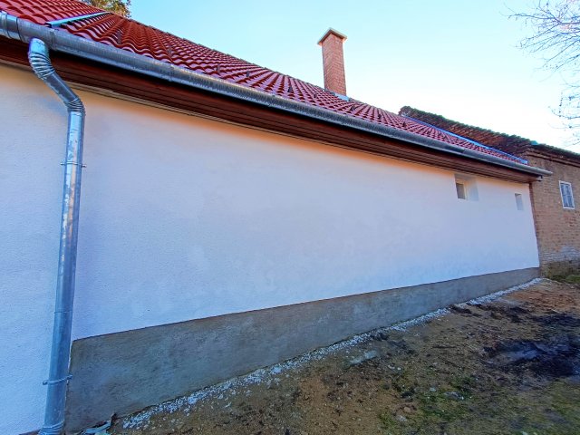 Eladó családi ház, Dombóváron, Kossuth Lajos utcában 12.9 M Ft