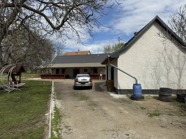 Eladó családi ház, Hevesen 70 M Ft, 3 szobás