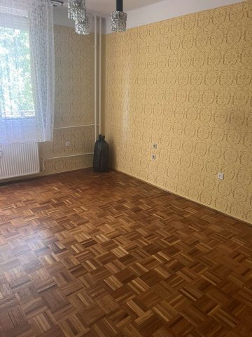 Eladó téglalakás, Veszprémben 43 M Ft, 2 szobás