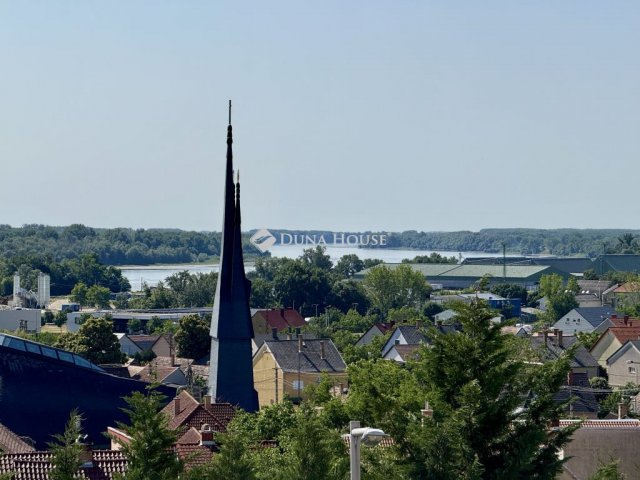 Eladó panellakás, Pakson 45 M Ft, 3 szobás / költözzbe.hu