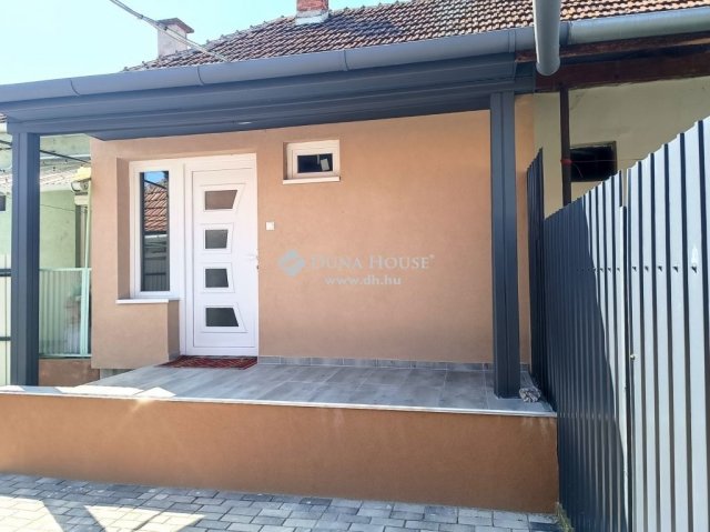 Eladó ikerház, Gyulán 27.5 M Ft, 2 szobás / költözzbe.hu