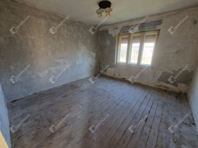 Eladó családi ház, Siófokon 23 M Ft, 3 szobás