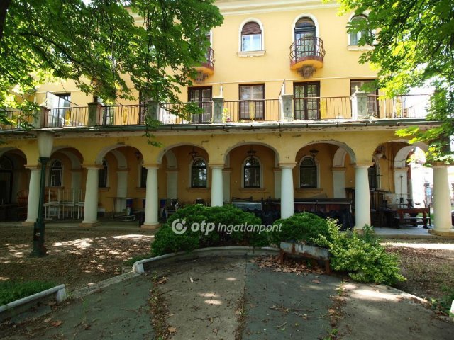 Eladó hotel, Szolnokon 995 M Ft / költözzbe.hu