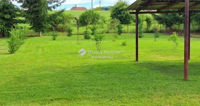 Eladó családi ház, Cereden 52 M Ft, 7 szobás