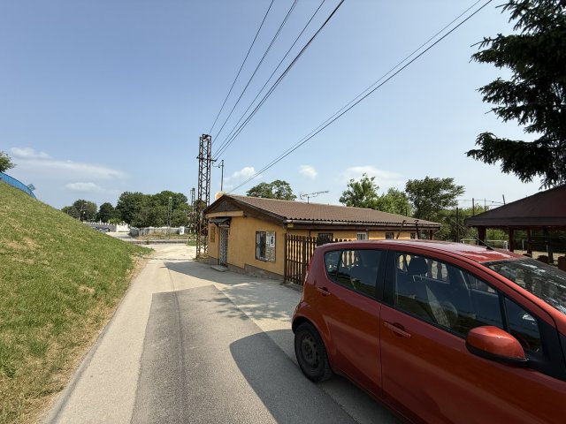 Eladó ipari ingatlan, Bicskén 29.9 M Ft, 2 szobás