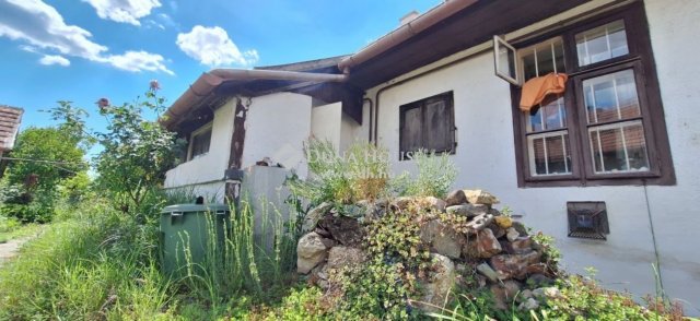 Eladó családi ház, Nagykőrösön 25.5 M Ft, 3 szobás