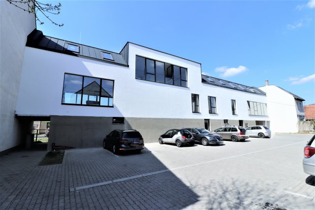 Kiadó iroda, Budaörsön 805 E Ft / hó / költözzbe.hu