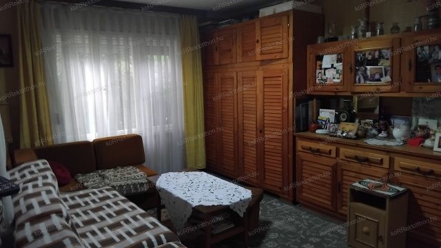 Eladó családi ház, Jászapátiban 33 M Ft, 5 szobás