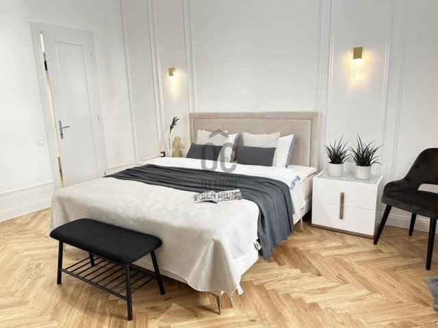 Kiadó téglalakás, albérlet, Budapesten, V. kerületben, 3 szobás