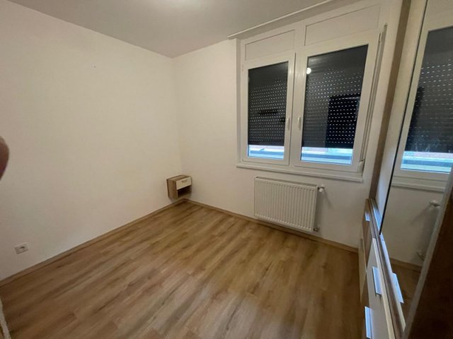 Kiadó téglalakás, albérlet, Debrecenben 380 E Ft / hó, 3 szobás