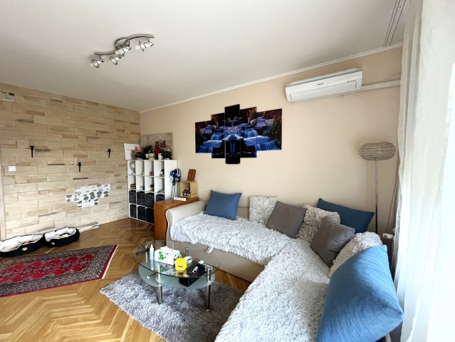 Eladó téglalakás, Dunaújvárosban 35.7 M Ft, 1+2 szobás