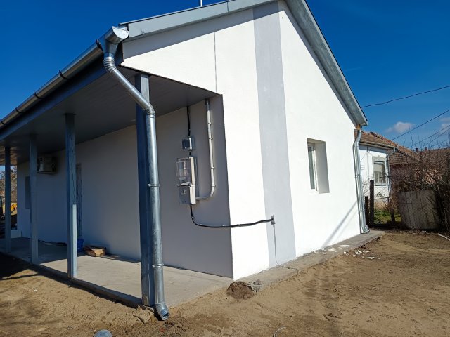 Eladó családi ház, Tápióbicskén 21.9 M Ft, 2 szobás
