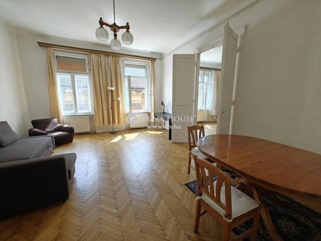 Eladó téglalakás, Budapesten, VIII. kerületben 145 M Ft
