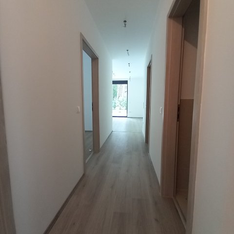 Eladó téglalakás, Balatonfenyvesen 149.5 M Ft, 3 szobás
