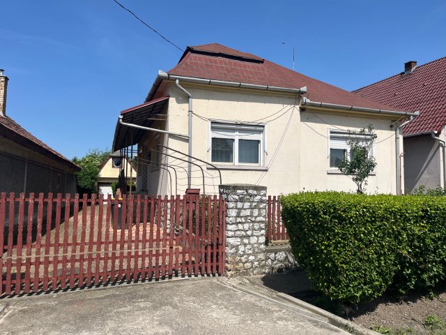 Eladó családi ház, Alsózsolcán 25.9 M Ft, 3 szobás