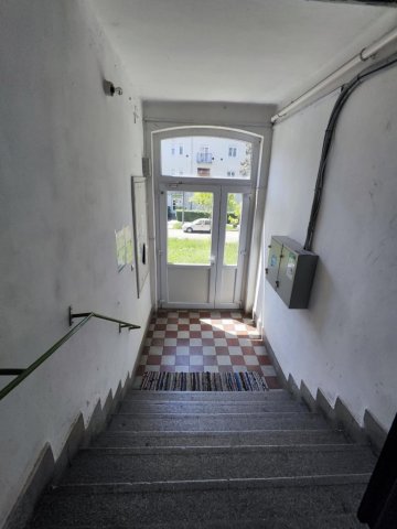 Eladó téglalakás, Komlón 25.99 M Ft, 2+2 szobás