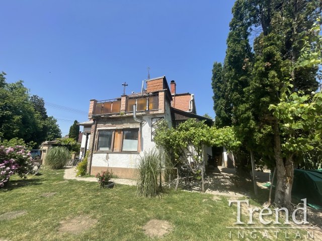 Eladó családi ház, Dunaújvárosban 52 M Ft, 5 szobás