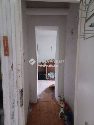 Eladó ikerház, Szentendrén 65 M Ft, 2 szobás