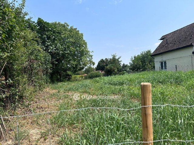 Eladó telek, Dömsödön 22.733 M Ft / költözzbe.hu