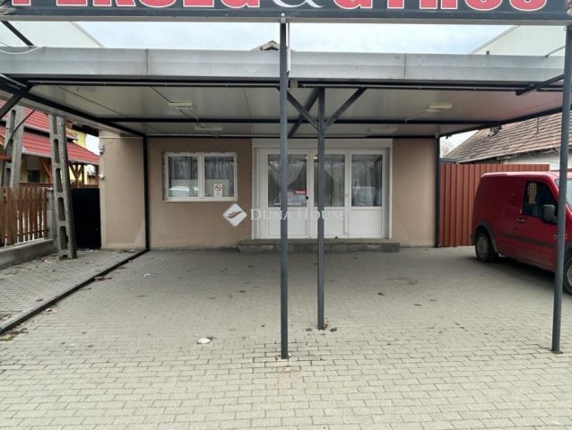 Eladó üzlethelyiség, Monoron 68.5 M Ft / költözzbe.hu