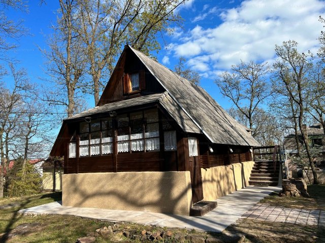 Eladó nyaraló, Zánkán 74 M Ft, 2 szobás / költözzbe.hu