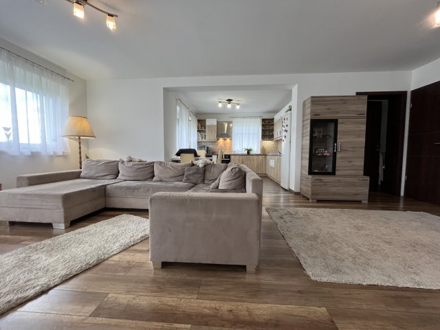 Eladó családi ház, Veszprémben 105 M Ft, 2+2 szobás