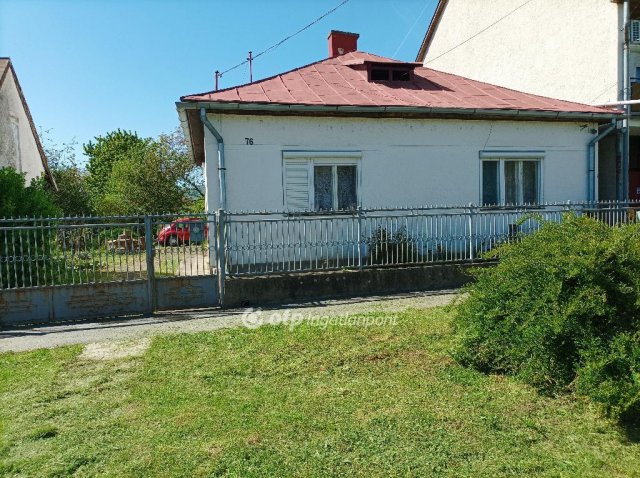 Eladó családi ház, Sárospatakon 37.5 M Ft, 3 szobás